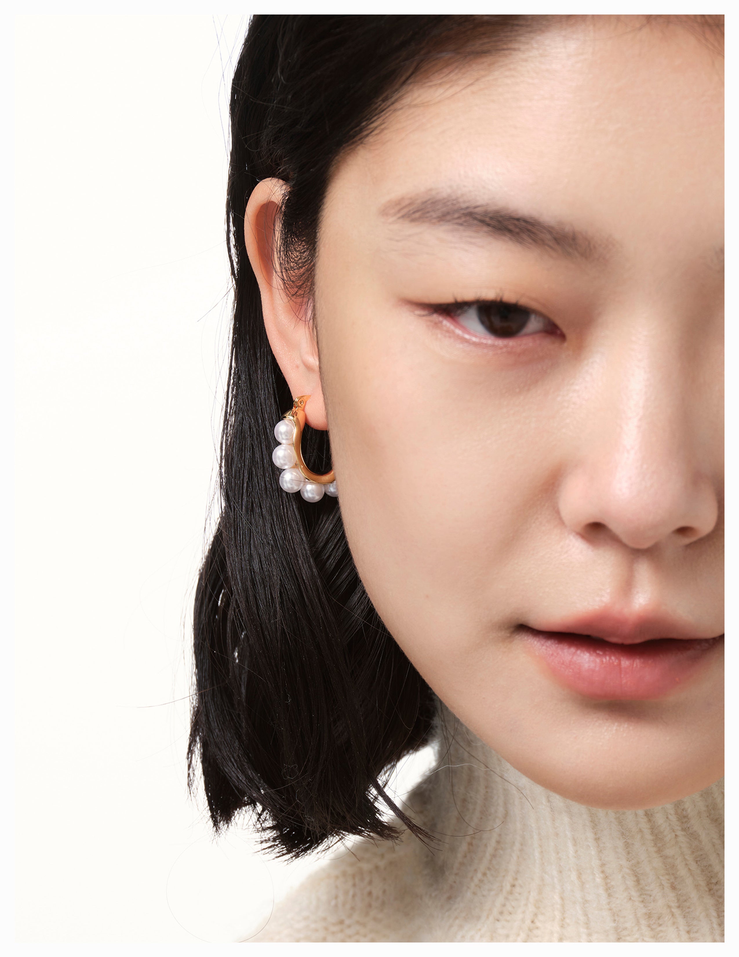 U-shaped Artificial Pearl Earrings (14k Gold)