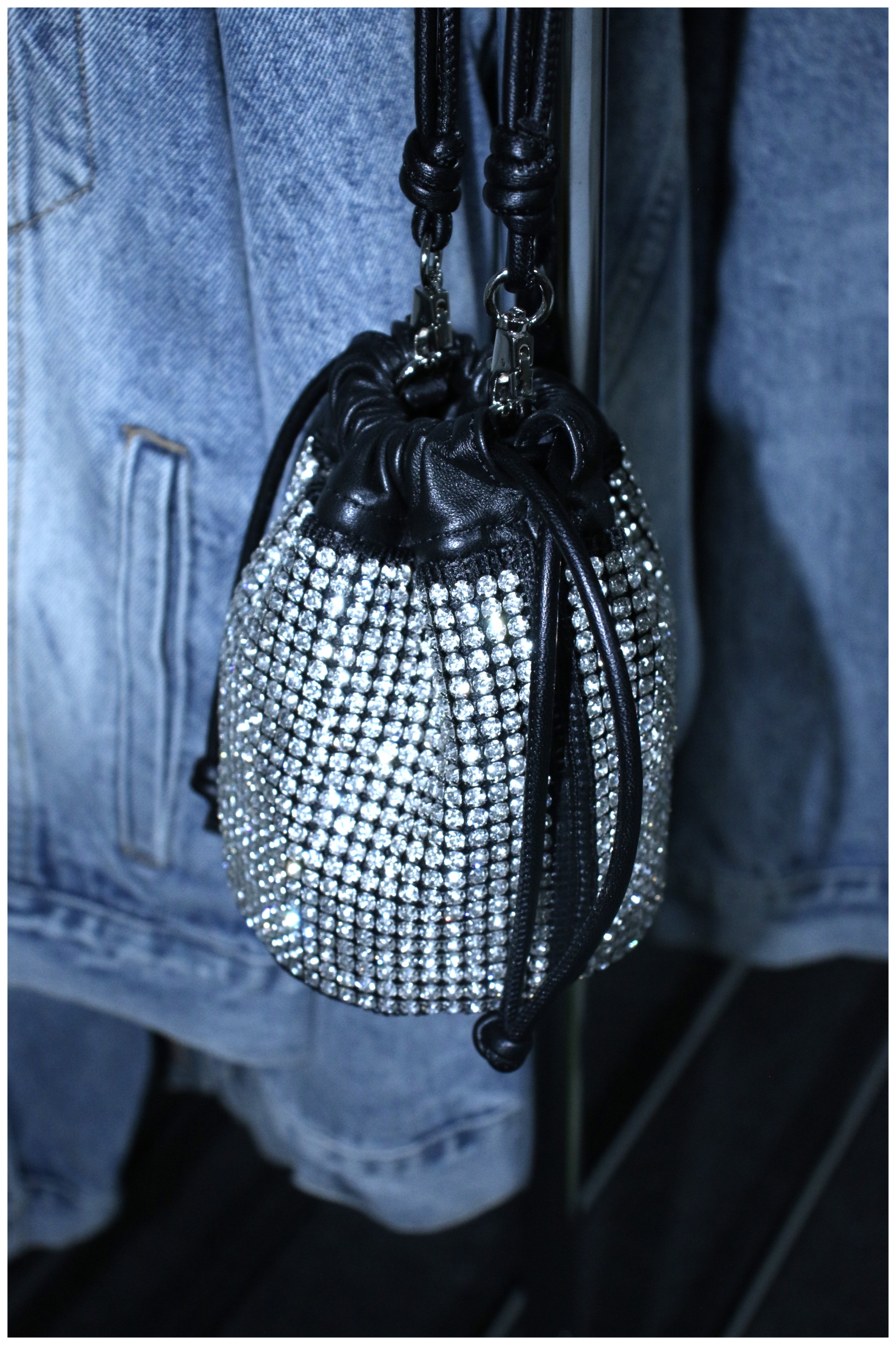 sobershy×nothingbutmini crystal embellished bucket bag(Crystal Clear)