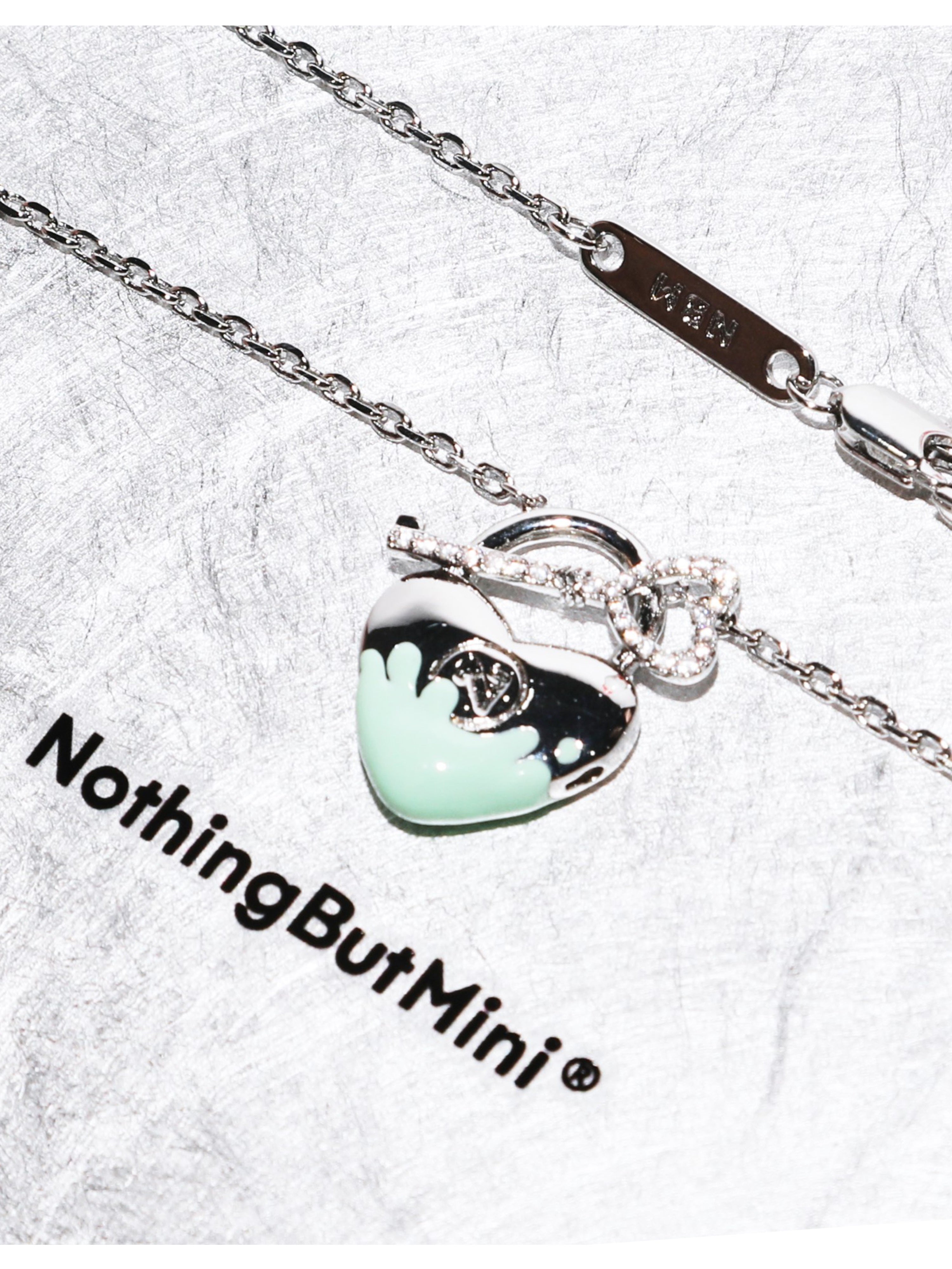 Heart-Shape Lock Pendant with glaze （Green）