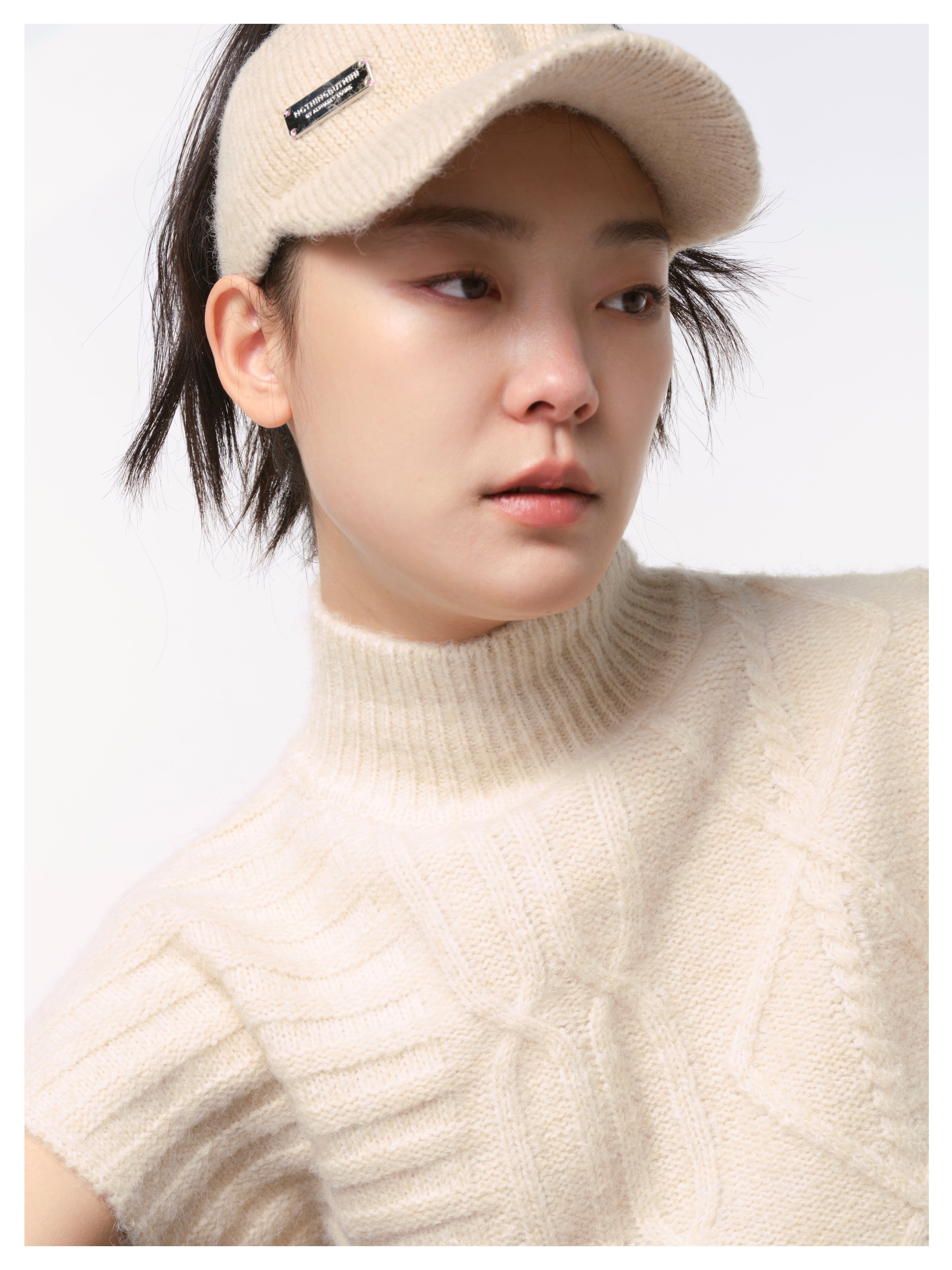 NBM metal badge knitted hollow hat（White)