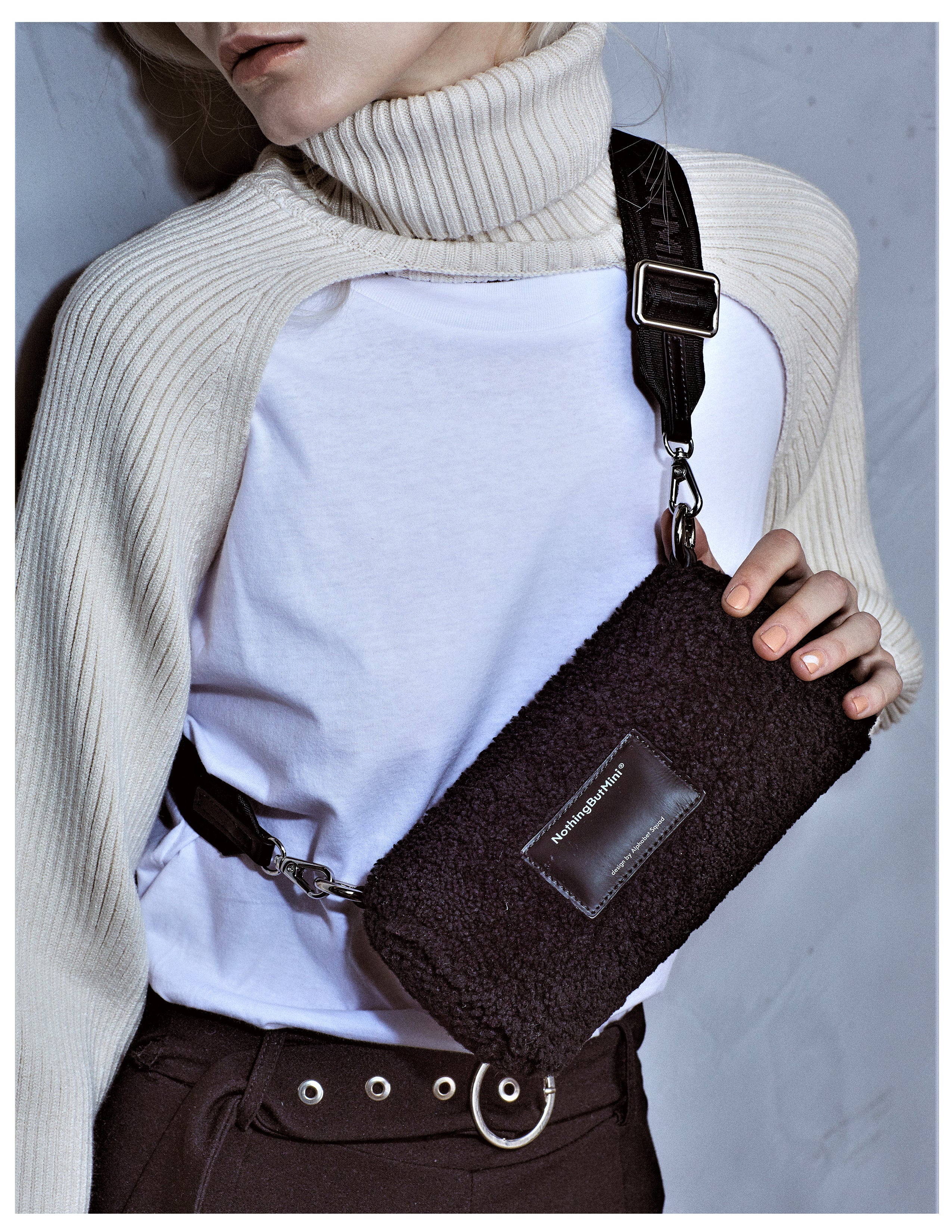 Sheep Fur Bowling Handbag (Black)