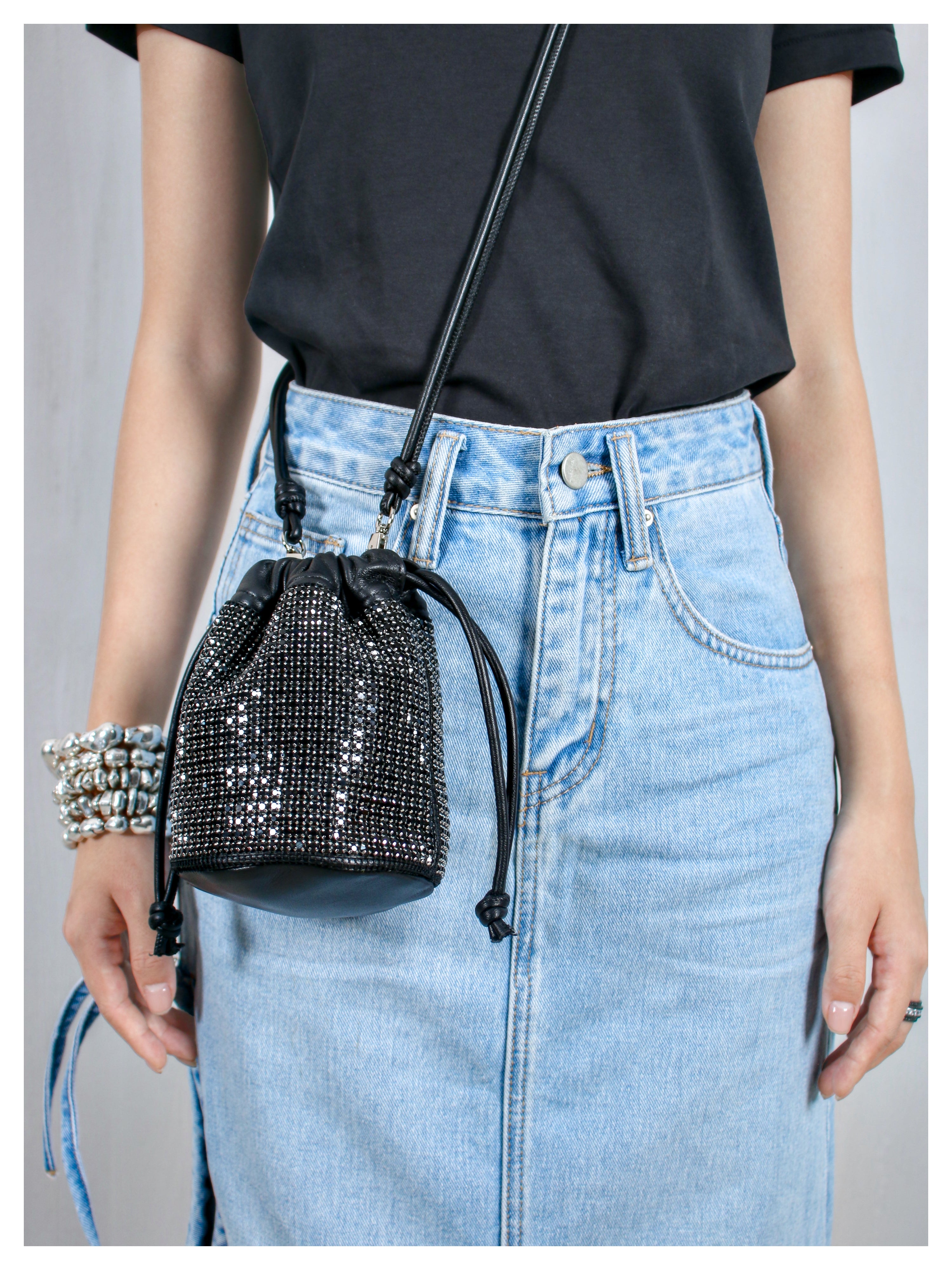 sobershy×nothingbutmini crystal embellished bucket bag(Crystal Black）