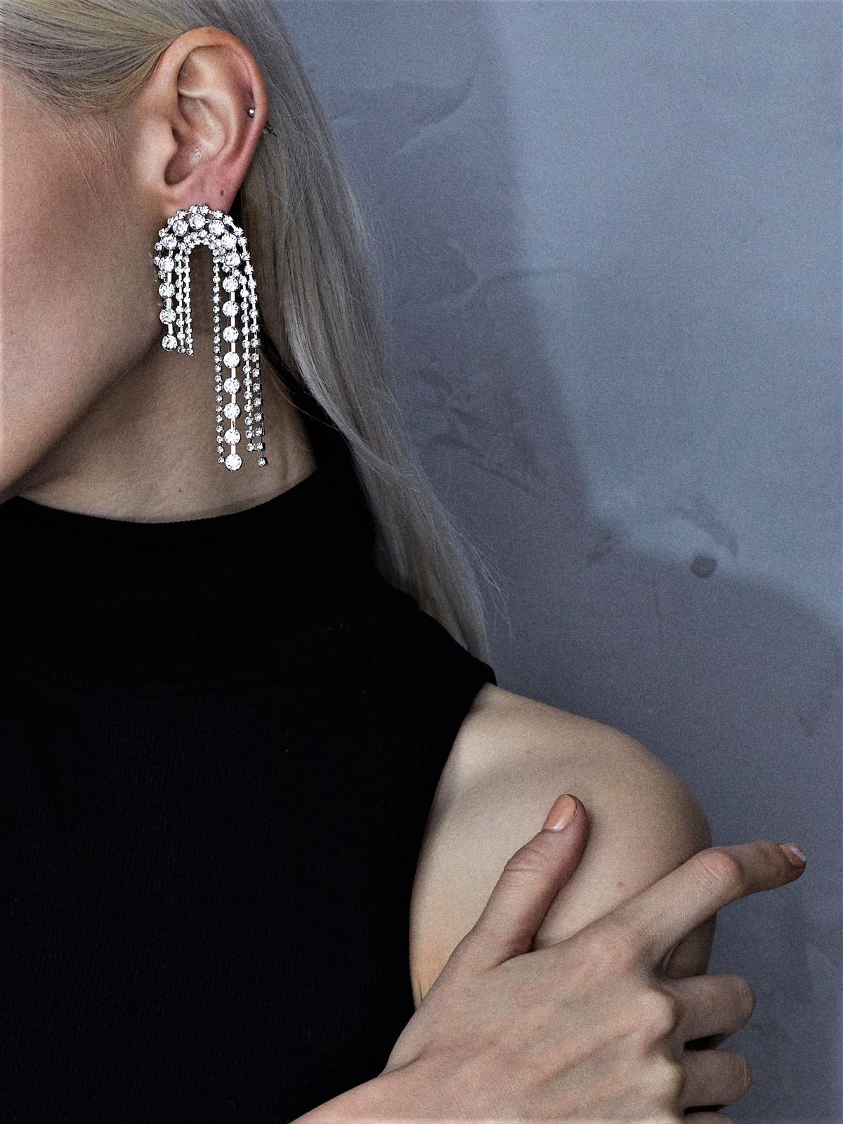 N-shape Waterfall Crystal Earrings (Platinum)